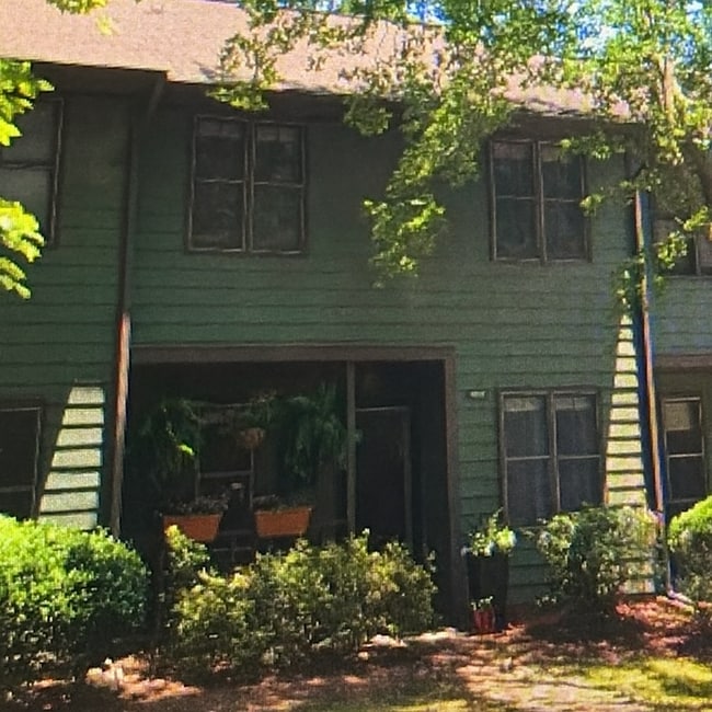 Photo - Spacious condo at The Oaks of Avent Ferry! Unit 4117