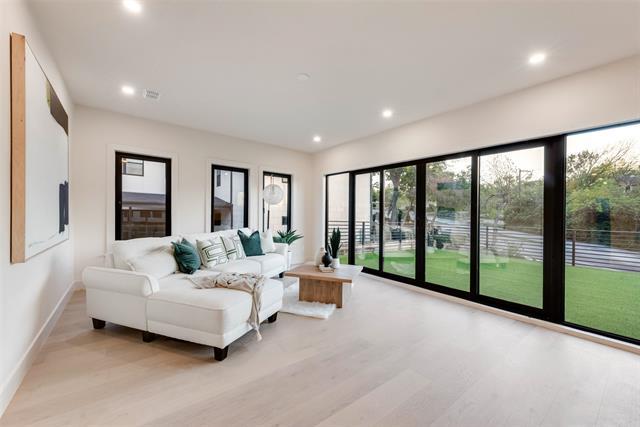 Photo - 1622 Sylvan Ave