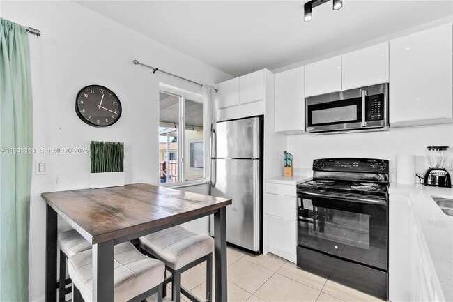 Photo - 1021 NW 23rd Ave Unit 1023