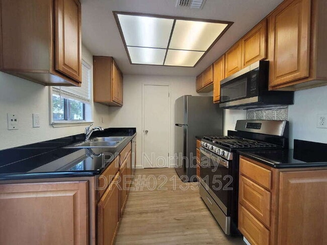 Photo - 2140 Woolner Ave Unit D