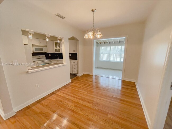 Photo - 2290 SW 26th Ln