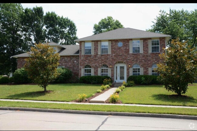 Building Photo - 3506 Chatham Dr Rental