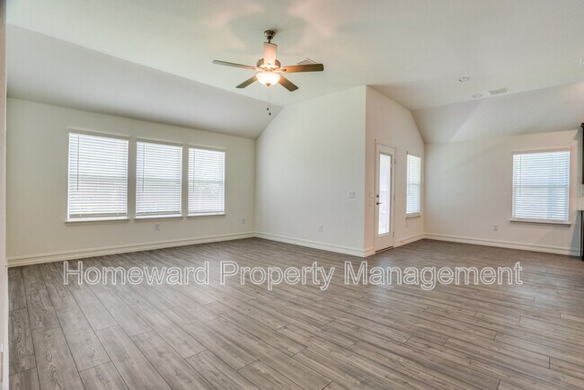 Photo - 3617 Cadogan St