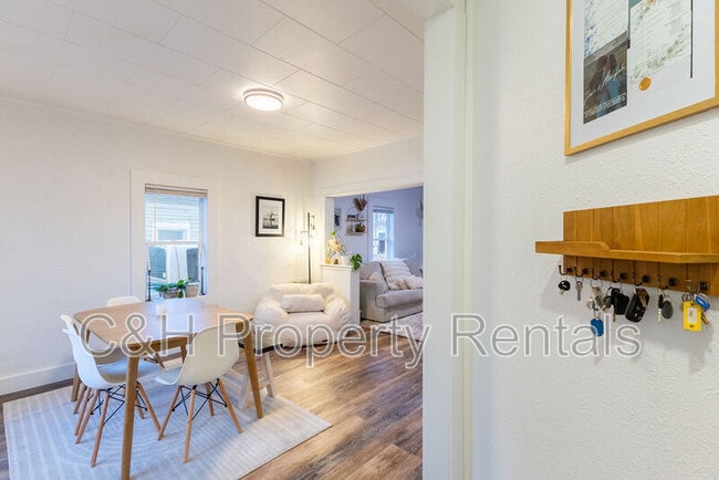 Photo - 631 Miles Ave