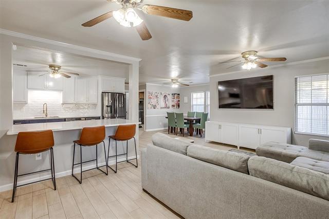 Photo - 1633 Trinity View St