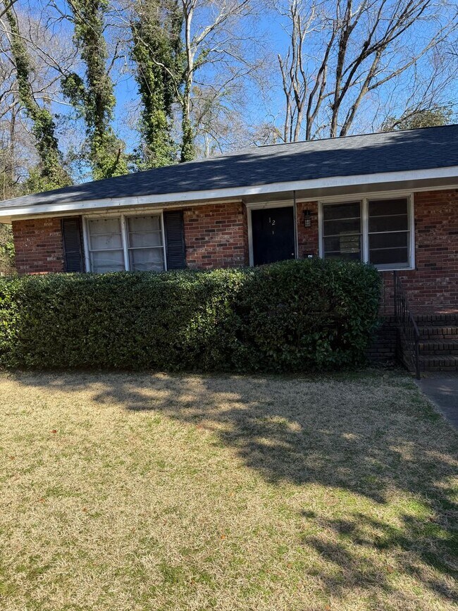 Building Photo - 10-12 Milledge Ct Unit MCourt 12