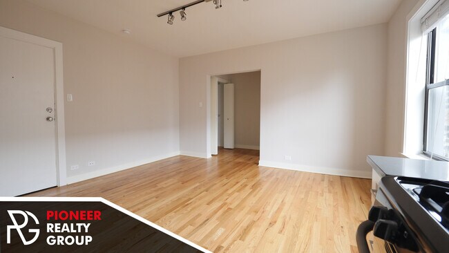 Photo - 2424 N Kedzie Blvd Unit 2420-306
