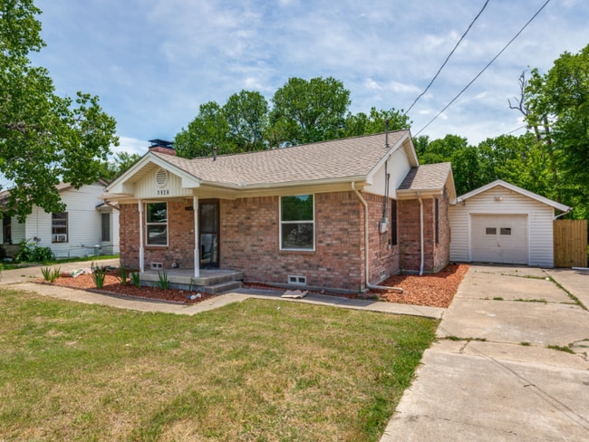 Building Photo - 1926 Chiesa Rd