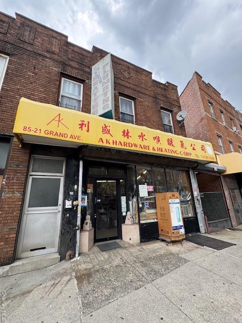 Photo - 85-21 Grand Ave