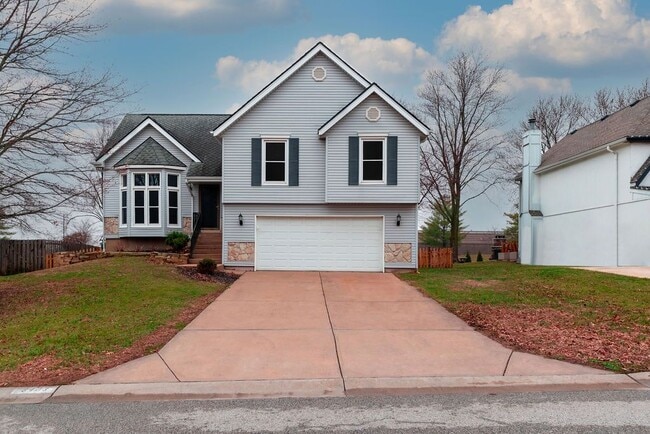 Building Photo - 8403 W 150th St