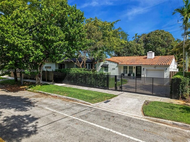 Photo - 2311 SW 9th Ave