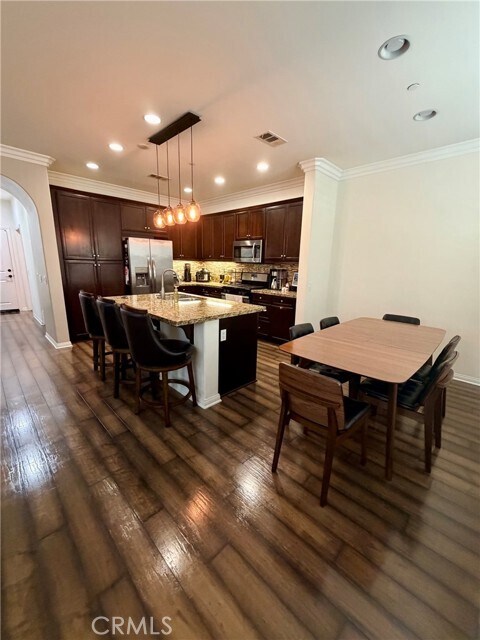 428 Campestre Ln