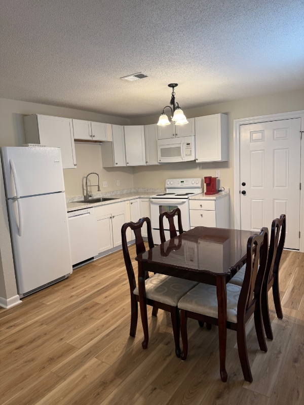 Photo - 706 Shady Ln Dr Apartment Unit C