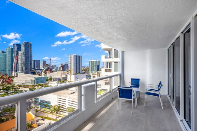 1717 N Bayshore Dr Unit SI ID1054100P
