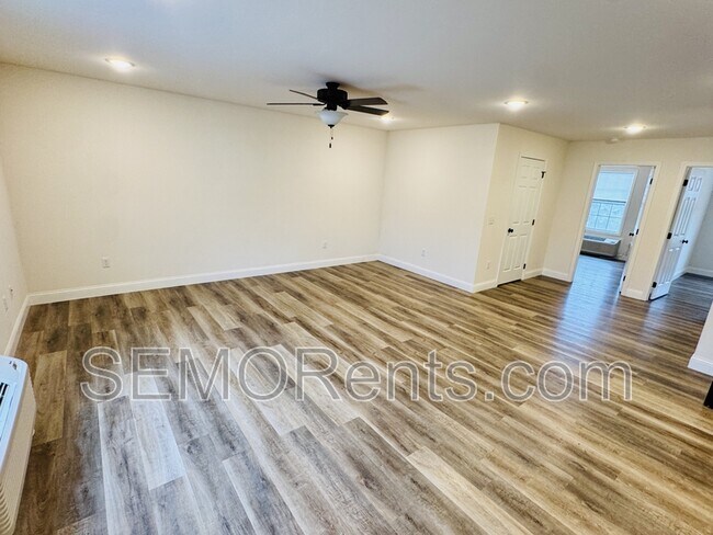 Photo - 27038 State Hwy B