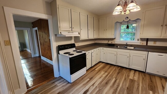 Photo - 12 Mayhew St Unit 1