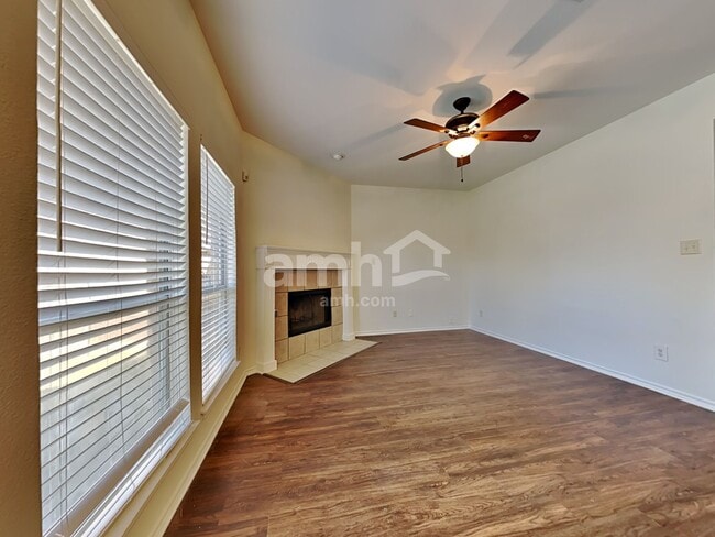 Photo - 7988 Glenway Dr