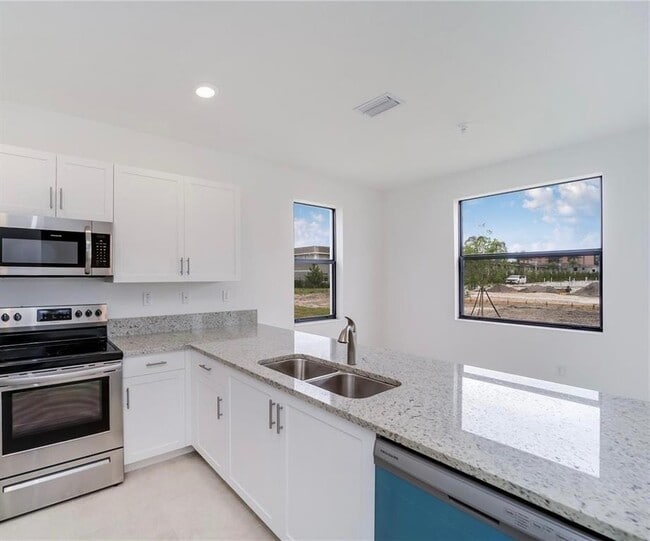 Photo - 244 NE 210th Way