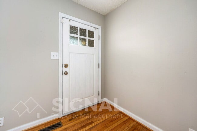 Photo - 1052 Apple St