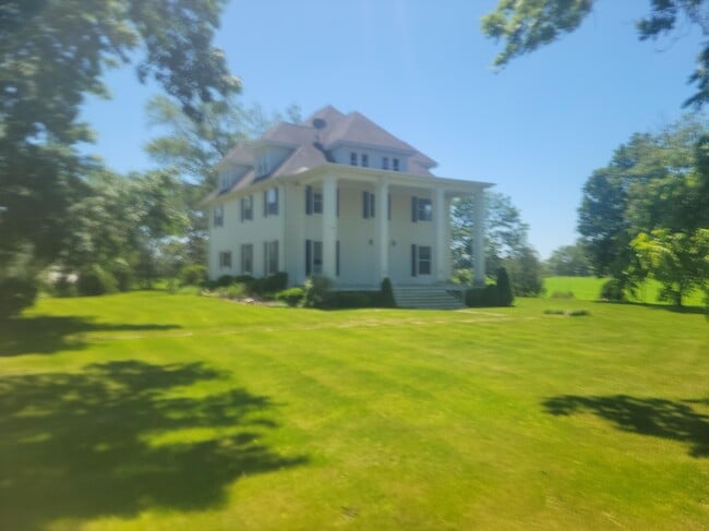 103 248th Ave Unit Farm House