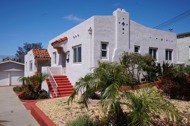 Building Photo - 2444 Curlew St Rental