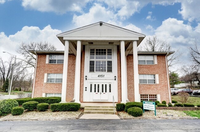 Photo - 510 - CLEVELAND PLAZA