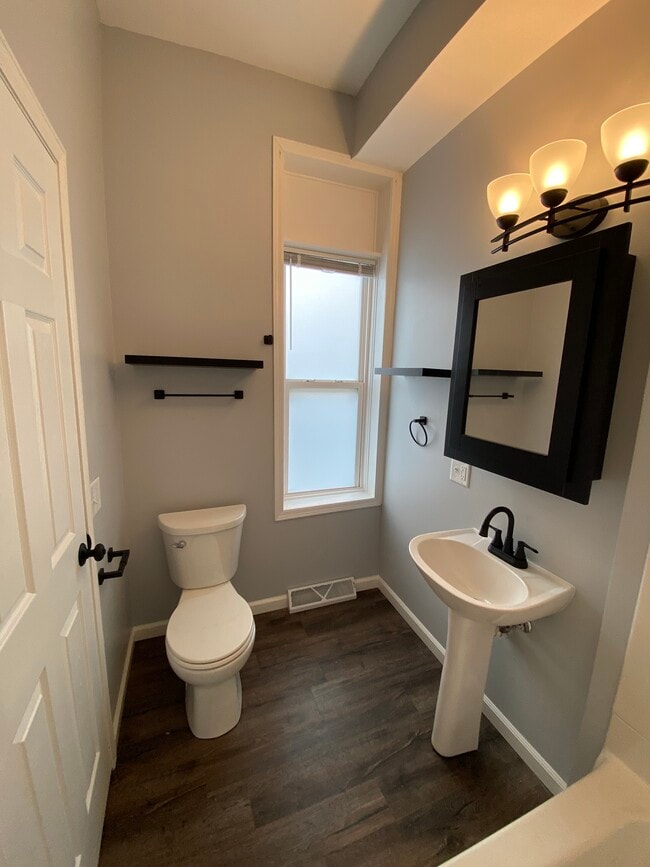 Photo - 44 N Main St Unit APT A