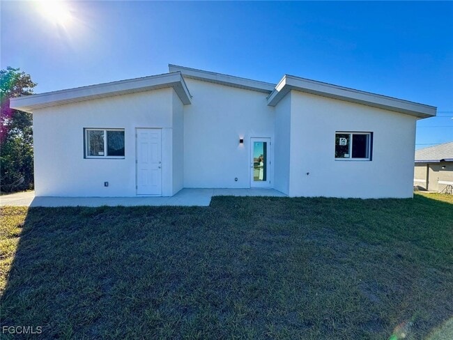 Photo - 424 Alabama Rd S