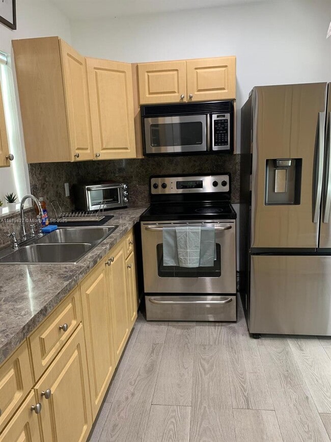 Photo - 4240 NW 2nd Terrace