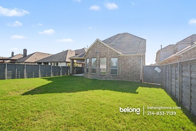 Photo - 7024 Green Field St