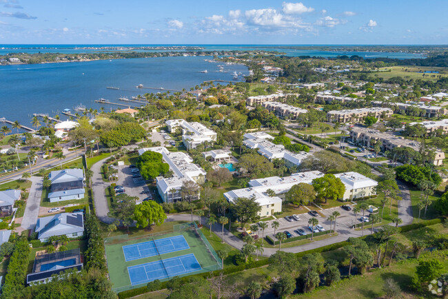 Building Photo - 1600 SE St Lucie Blvd Unit 416 Rental