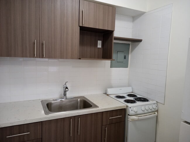 Photo - 535 SW 4th St Unit 1