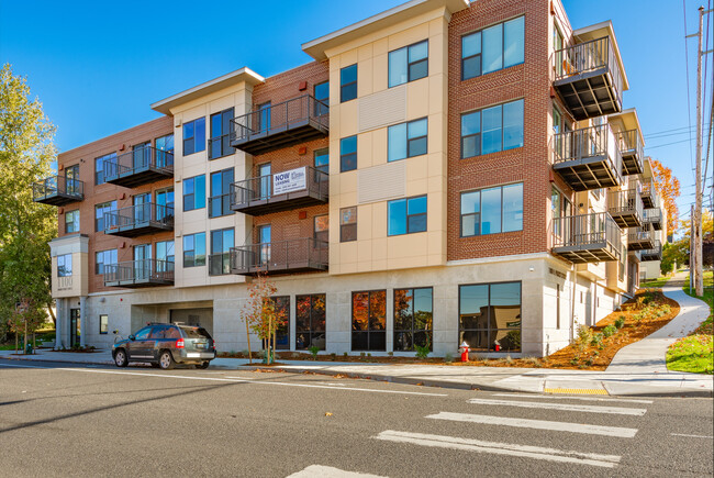 Exterior - 1100 N. Forest Street Apartments