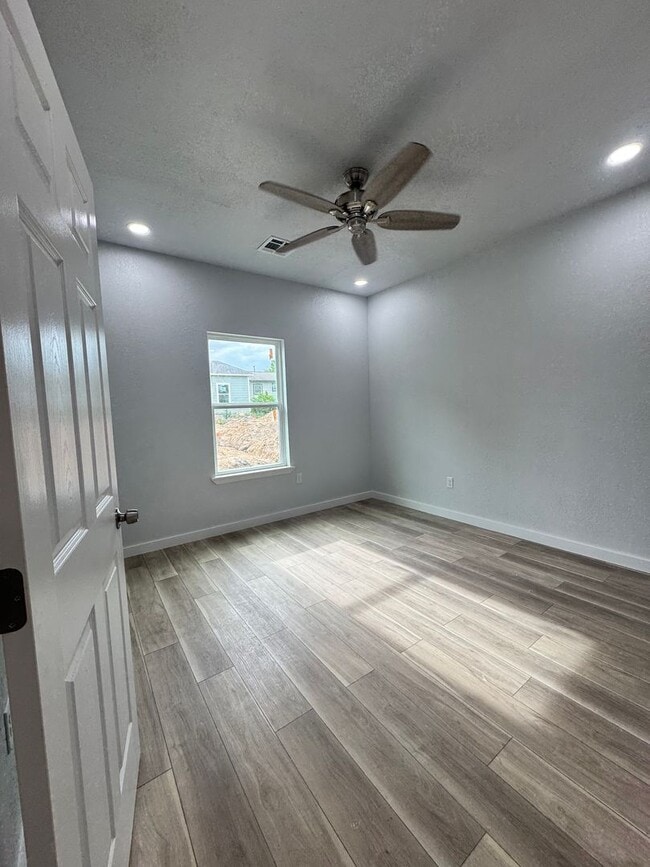 Photo - 6308 N Boulder Ave Unidad A