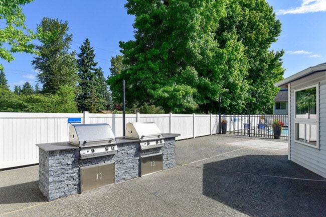 Photo - Alvista Lake Meridian