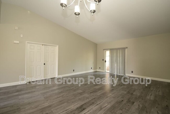 Photo - 10524 Autumn Pine Ave Unit #205