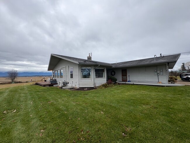 Building Photo - 391 N Somers Rd