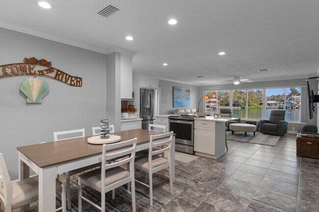 Photo - 16 Beach Ln Unit 103