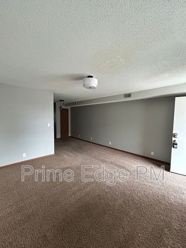 Photo - 4621 Prescott Ave