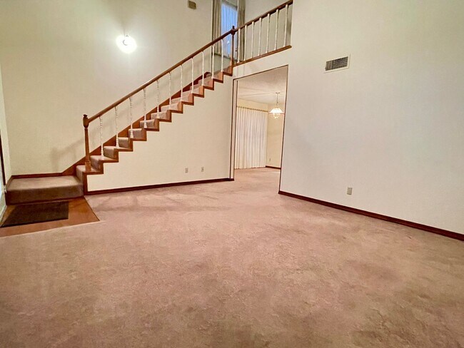 Photo - 3 Bed 2 Bath Duplex in Ruston