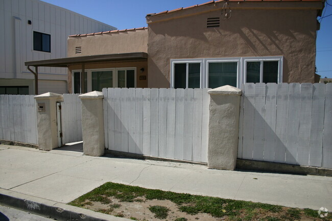 Building Photo - 417 Ocean View Ave Rental