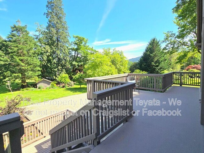 Photo - 5560 Hillard Rd