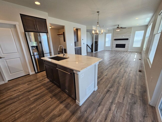 1853 Clayhouse Dr