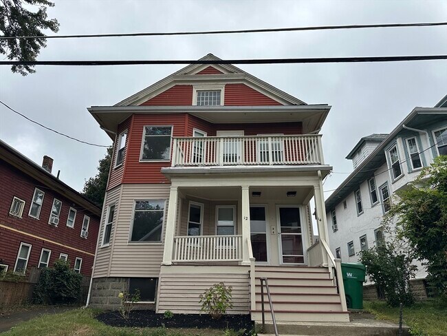 Building Photo - 12 Quincy St Rental