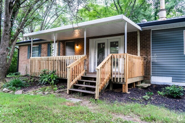 Building Photo - 117 Pine Ridge Rd Rental