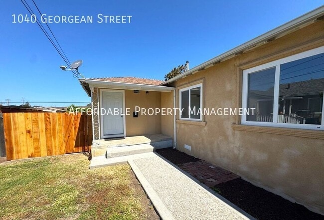 Photo - 1040 Georgean St Apartment