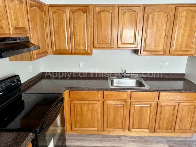 Photo - 2 Bedroom Apartment - Busch Gardens Area Unit Apt. B