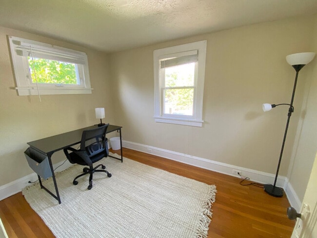 Photo - 2334 Noble Rd Unit SI ID1057670P