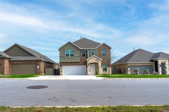 Photo - 913 Legends Ln