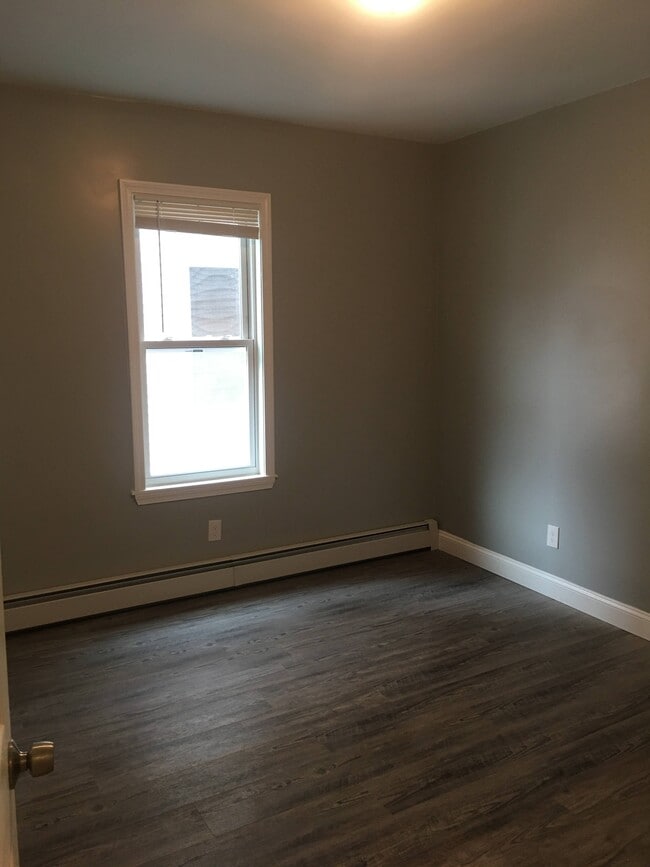Photo - 424 Bowdoin St Unit 2